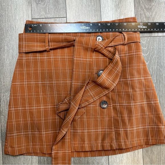 Alythea Plaid Orange Brown Button Down Mini A-Line Skirt Tie Front Belt Preppy - Picture 6 of 7